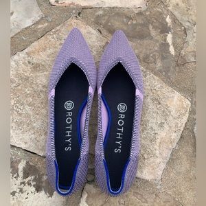 Rothy’s point shoe